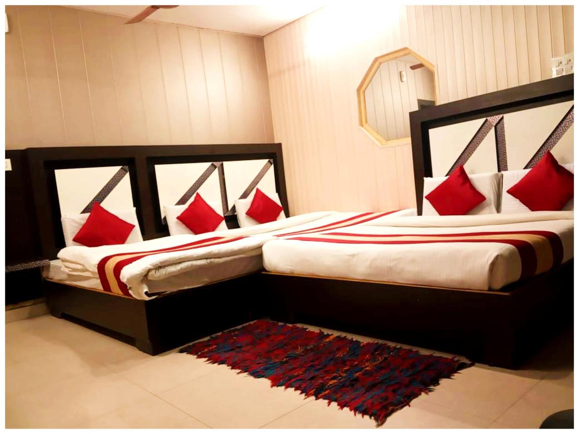 Grg Pardesi Hotel Haridwār Exteriér fotografie