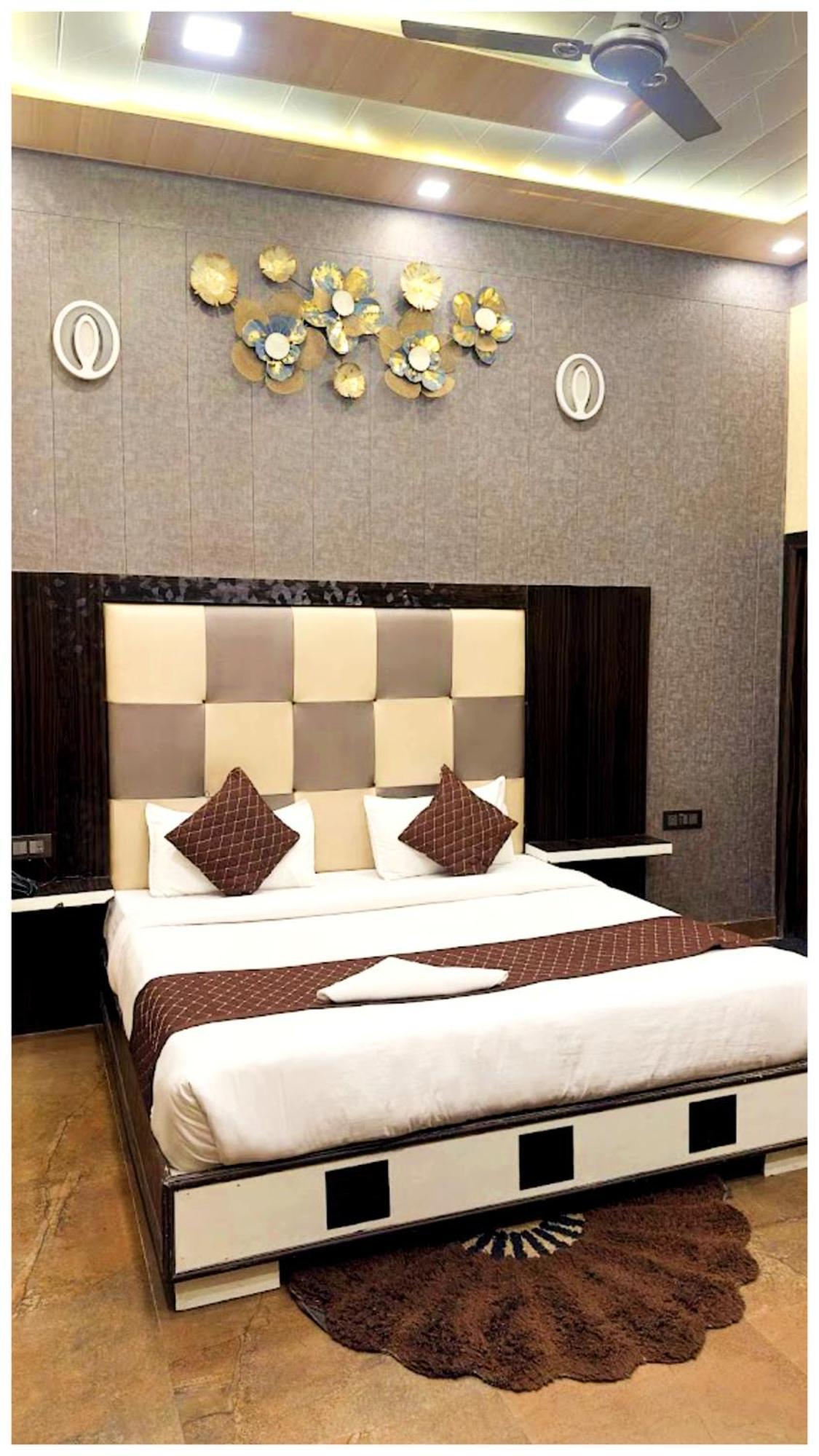 Grg Pardesi Hotel Haridwār Exteriér fotografie