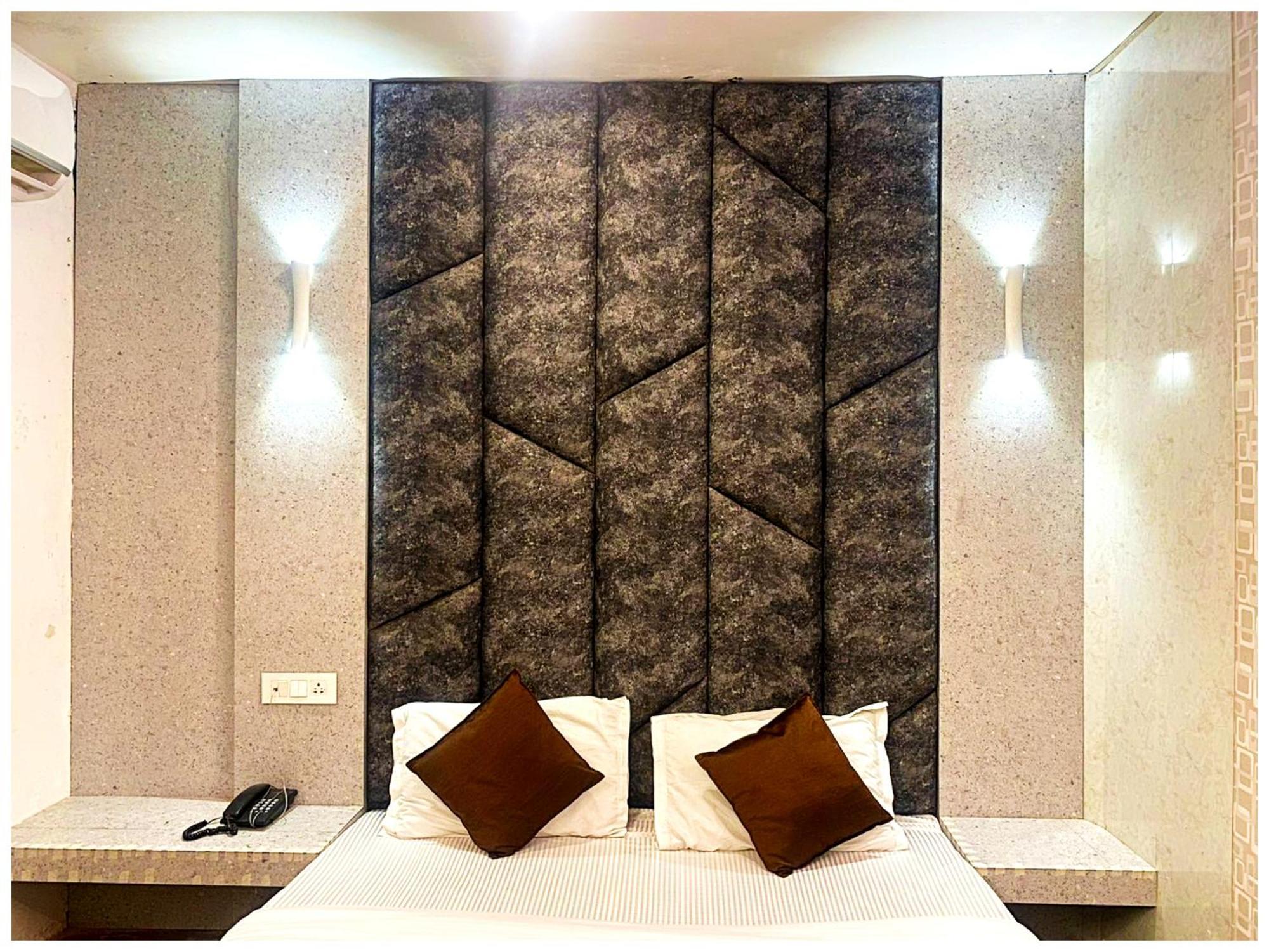 Grg Pardesi Hotel Haridwār Exteriér fotografie