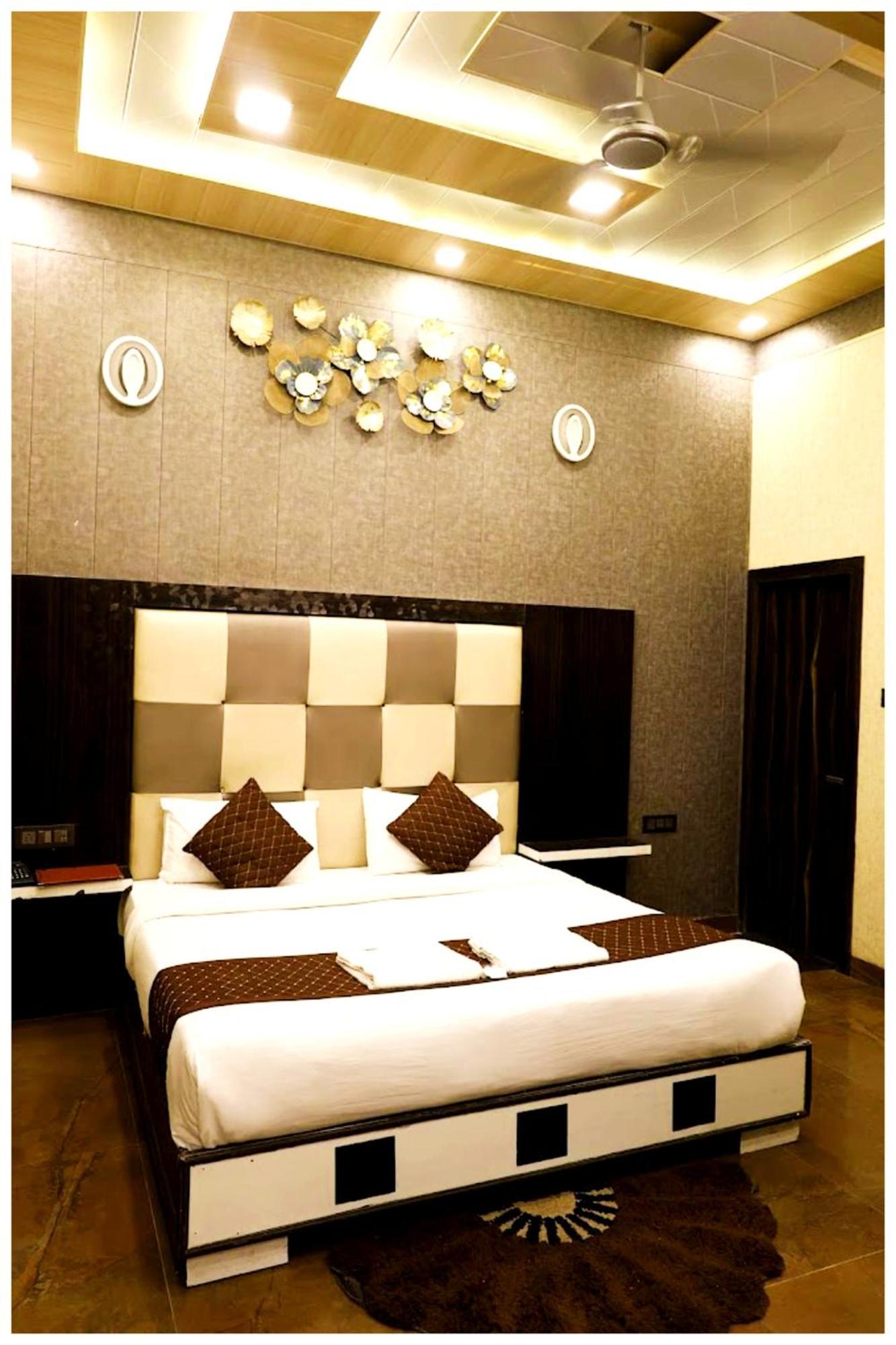 Grg Pardesi Hotel Haridwār Exteriér fotografie