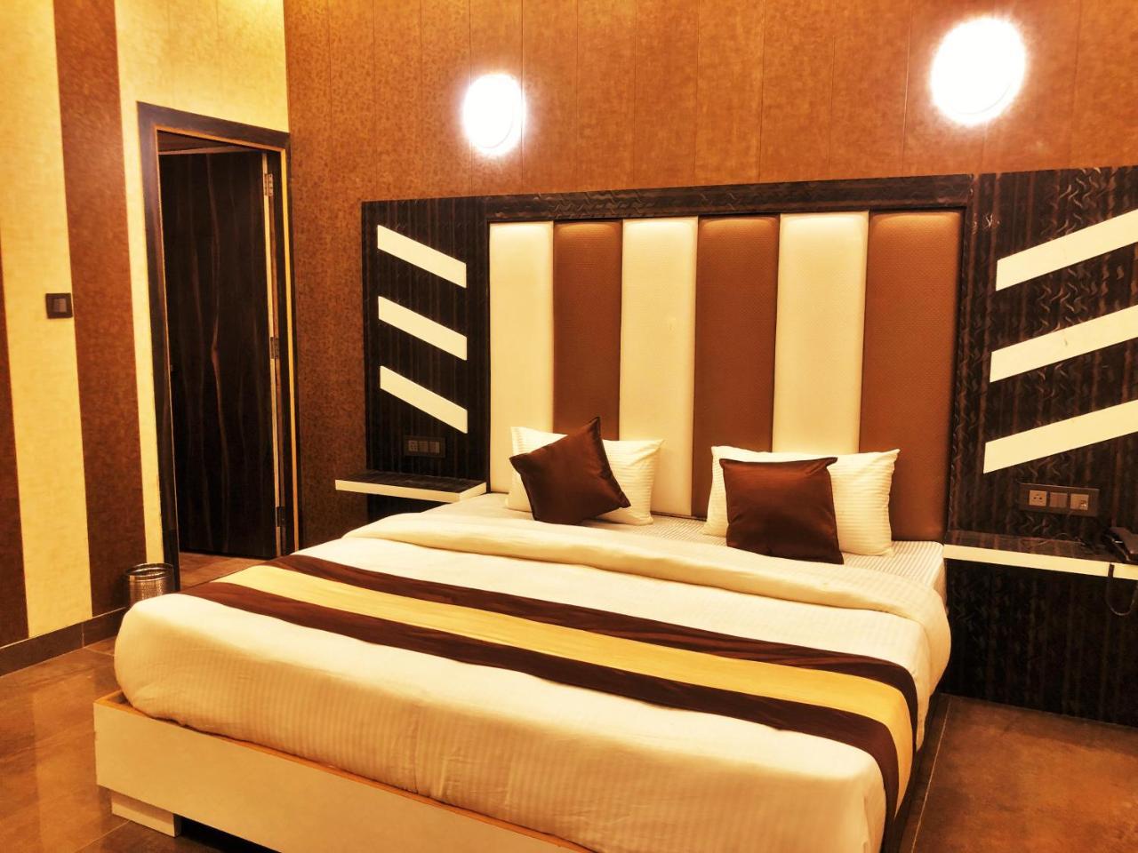 Grg Pardesi Hotel Haridwār Exteriér fotografie