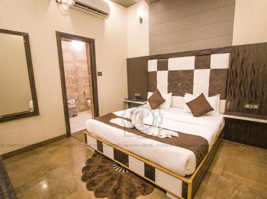 Grg Pardesi Hotel Haridwār Exteriér fotografie